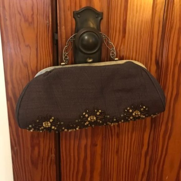 Adrienne Vittadini beaded clutch - Picture 4 of 7